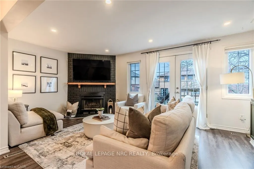 Photo 12 of Unit 18, 29 Heritage Drive, Hamilton, Stoney Creek — HOMEH