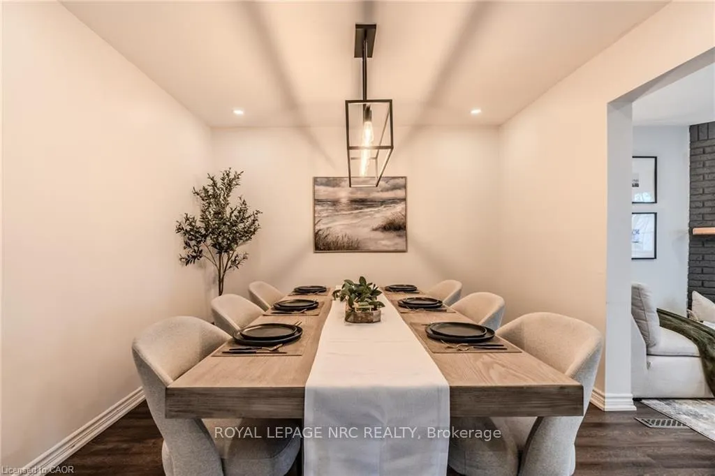 Photo 14 of Unit 18, 29 Heritage Drive, Hamilton, Stoney Creek — HOMEH