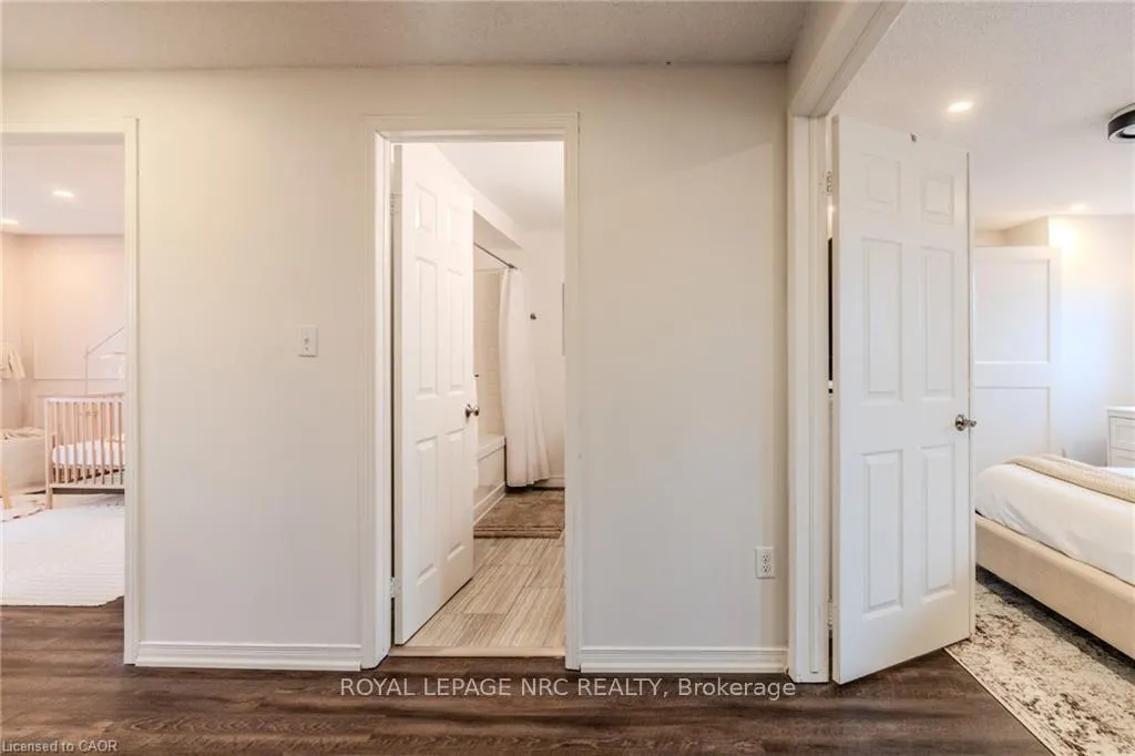 Photo 27 of Unit 18, 29 Heritage Drive, Hamilton, Stoney Creek — HOMEH