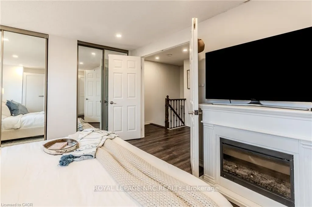 Photo 31 of Unit 18, 29 Heritage Drive, Hamilton, Stoney Creek — HOMEH