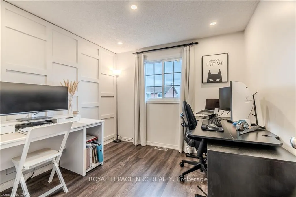 Photo 36 of Unit 18, 29 Heritage Drive, Hamilton, Stoney Creek — HOMEH