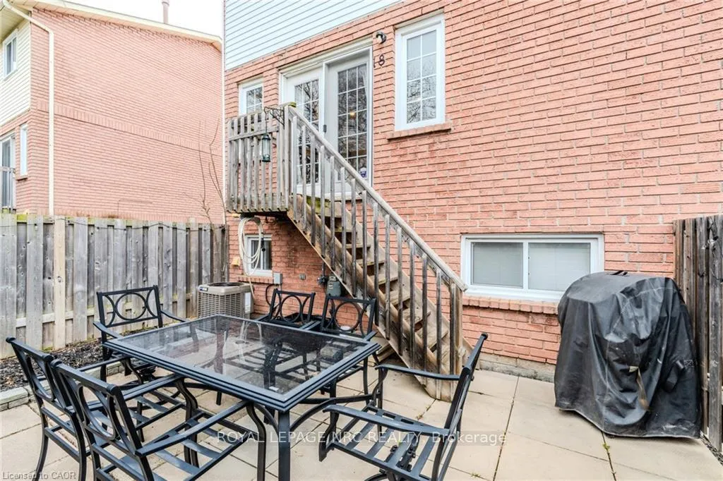 Photo 42 of Unit 18, 29 Heritage Drive, Hamilton, Stoney Creek — HOMEH