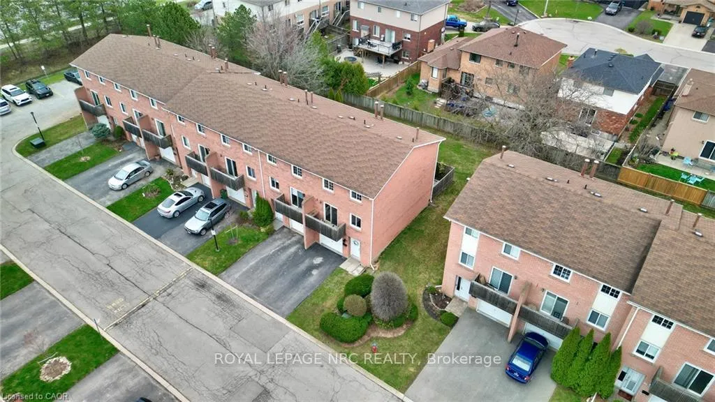 Photo 46 of Unit 18, 29 Heritage Drive, Hamilton, Stoney Creek — HOMEH