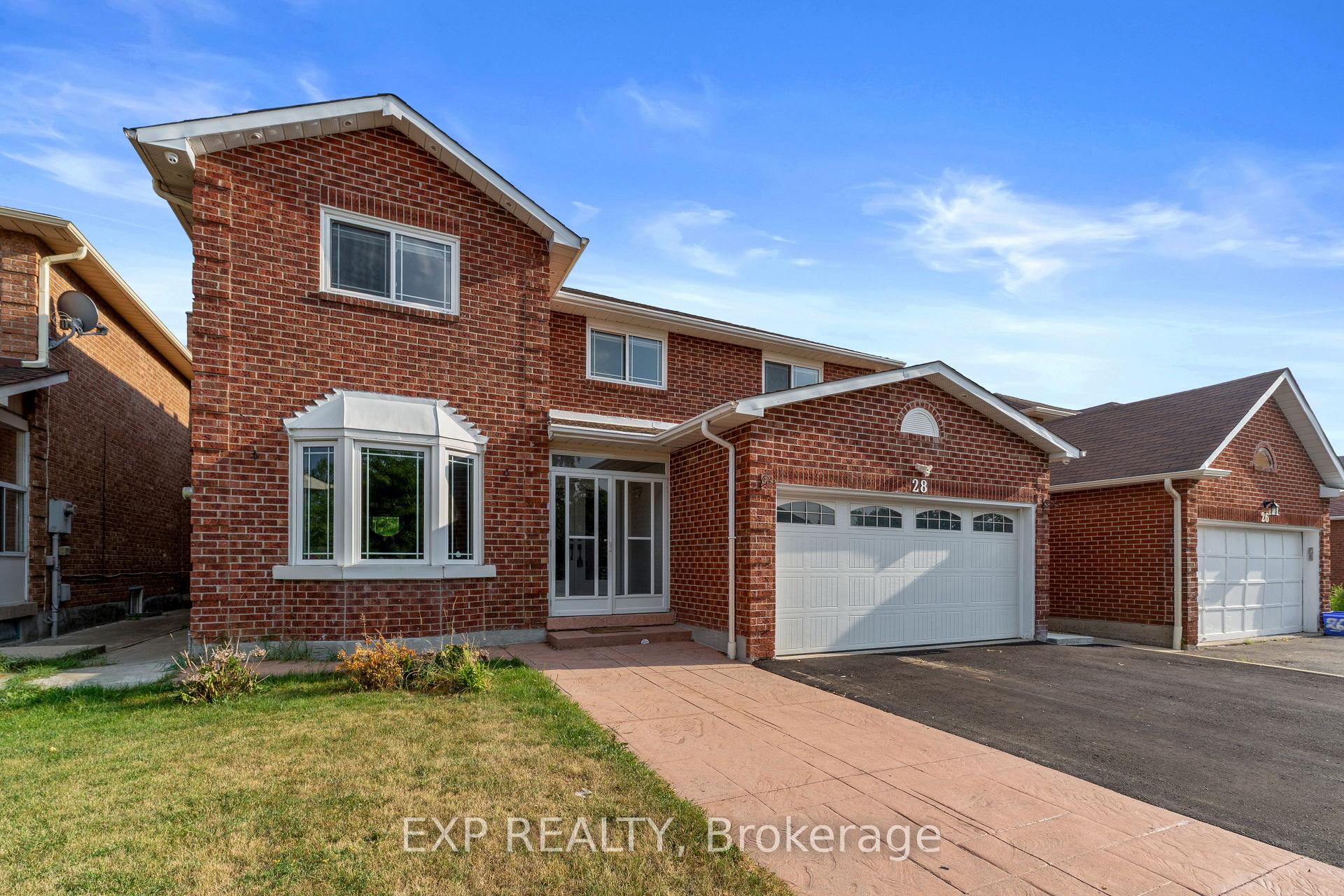 Photo 3 of 28 Fairlight Street, Brampton, Heart Lake West — HOMEH