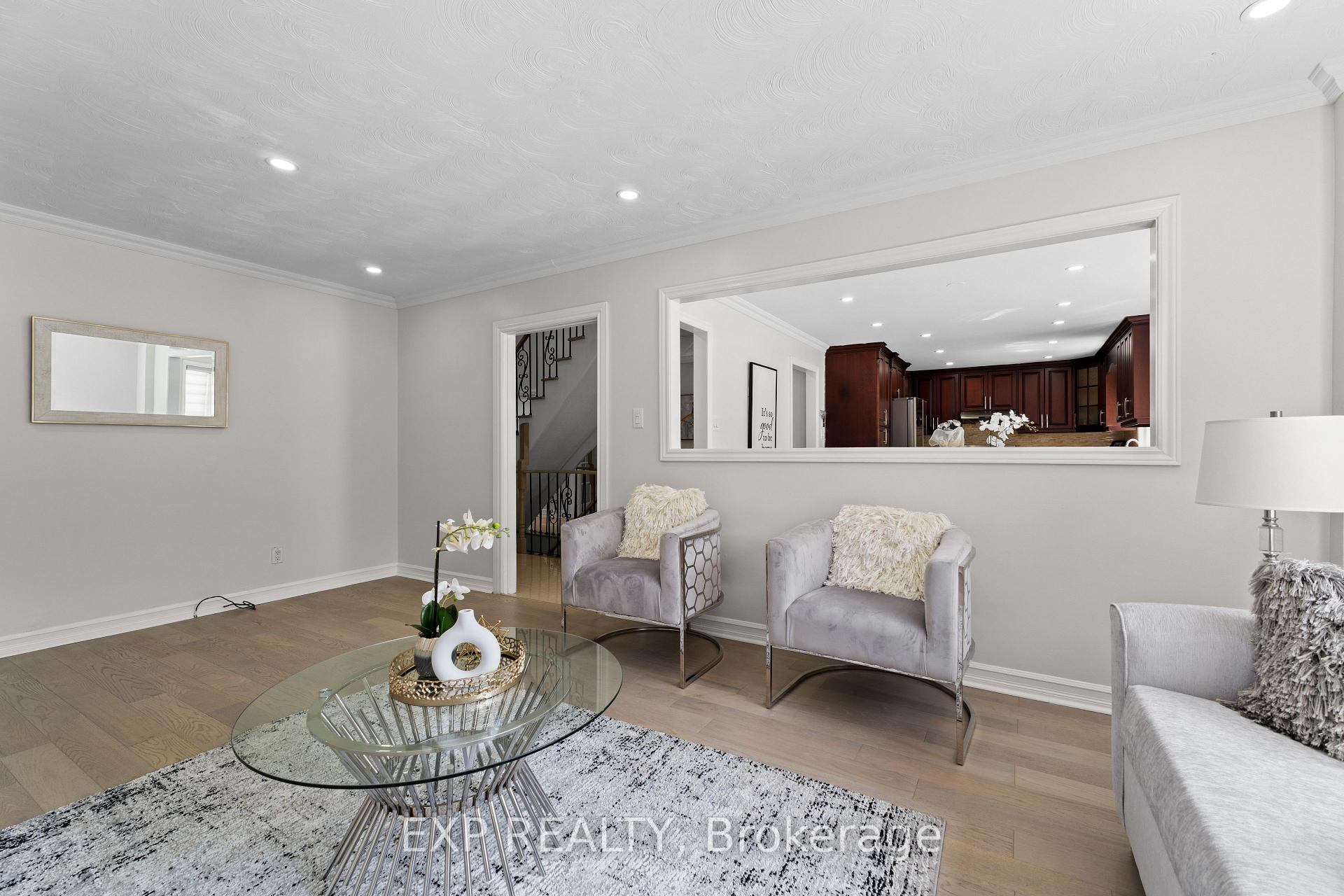 Photo 4 of 28 Fairlight Street, Brampton, Heart Lake West — HOMEH