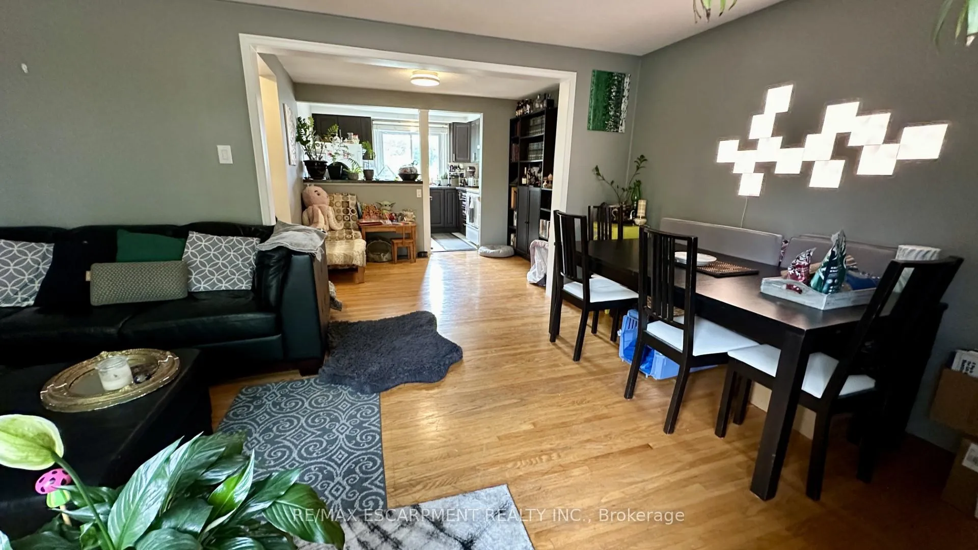 Photo 3 of Unit 44, 151 Gateshead Crescent, Hamilton, Stoney Creek — HOMEH