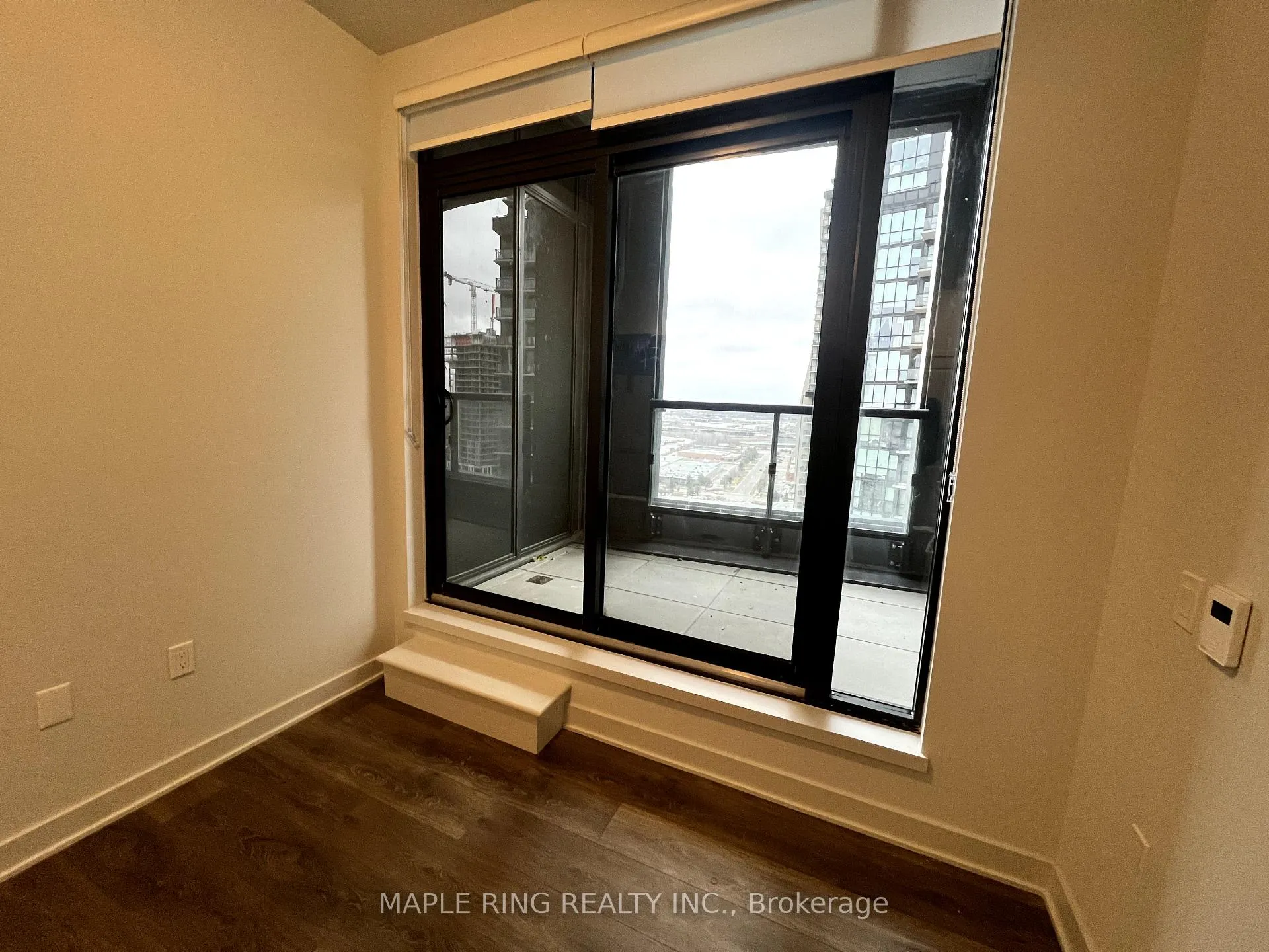 Photo 5 of Unit 2003, 2920 Highway 7 Road, Vaughan, Concord — HOMEH