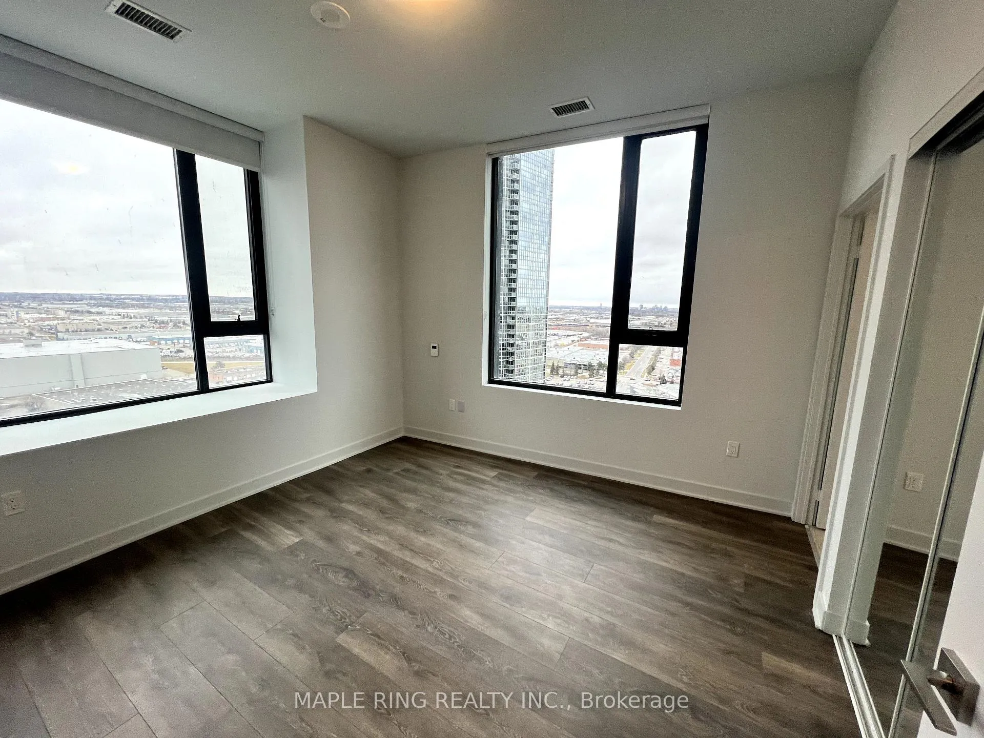 Photo 11 of Unit 2003, 2920 Highway 7 Road, Vaughan, Concord — HOMEH