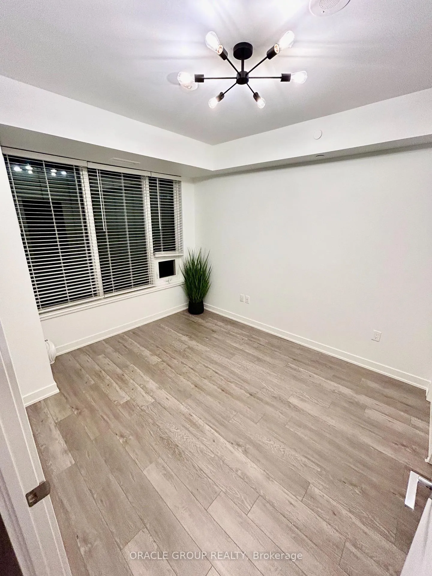 Photo 16 of Unit 709, 212 King William Street, Hamilton, Beasley — HOMEH