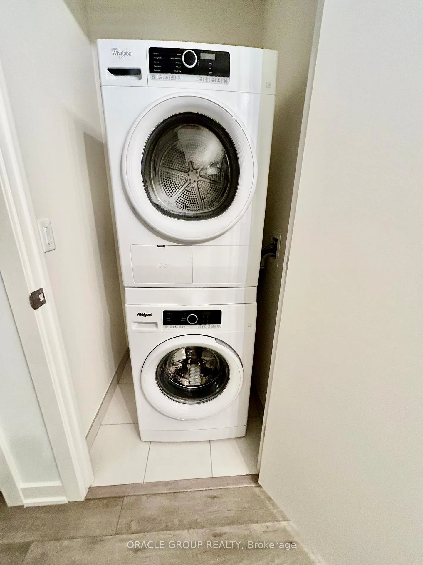 Photo 18 of Unit 709, 212 King William Street, Hamilton, Beasley — HOMEH