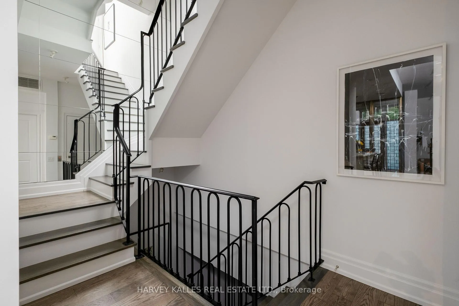 Photo 12 of 127 Pears Avenue, Toronto, The Annex — HOMEH