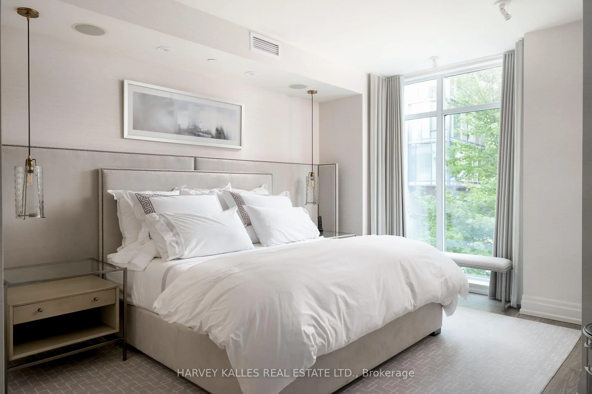 Photo 14 of 127 Pears Avenue, Toronto, The Annex — HOMEH