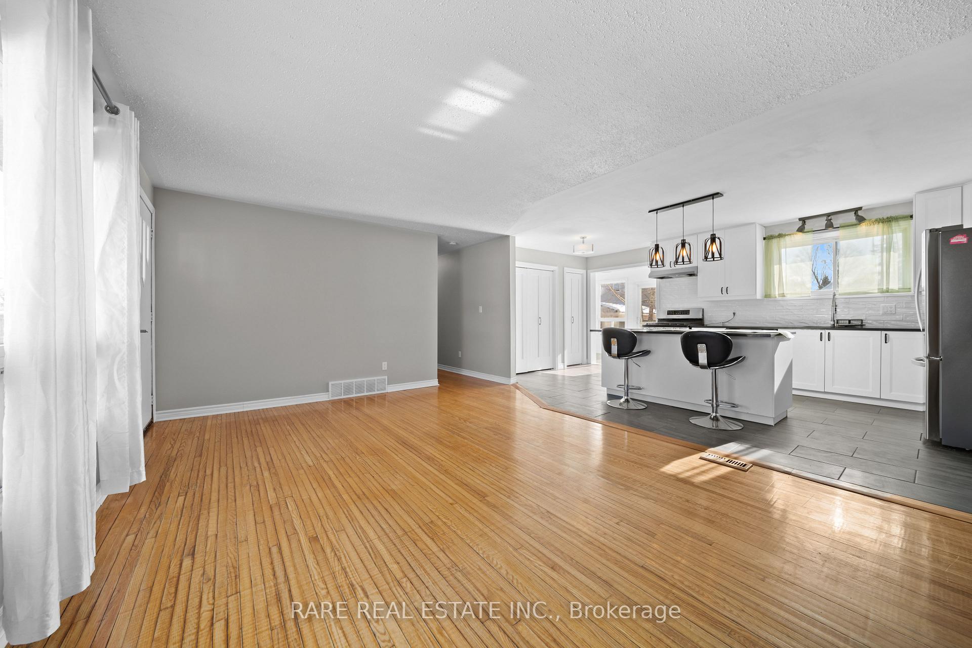 Photo 8 of 170 Munro Street, Carleton Place — HOMEH