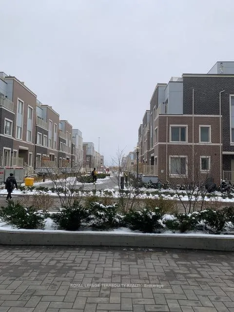 Photo 20 of Unit TH90, 31 Honeycrisp Crescent, Vaughan, Vaughan Corporate Centre — HOMEH