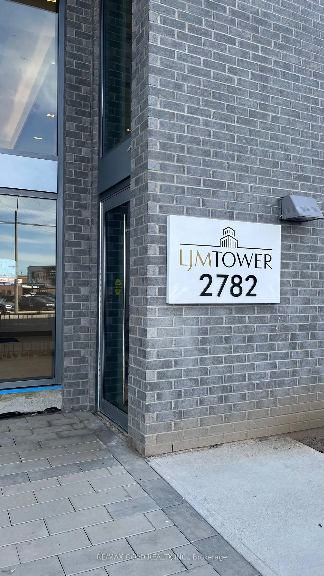 Photo 3 of Unit 1409, 2782 Barton Street E, Hamilton, Riverdale — HOMEH