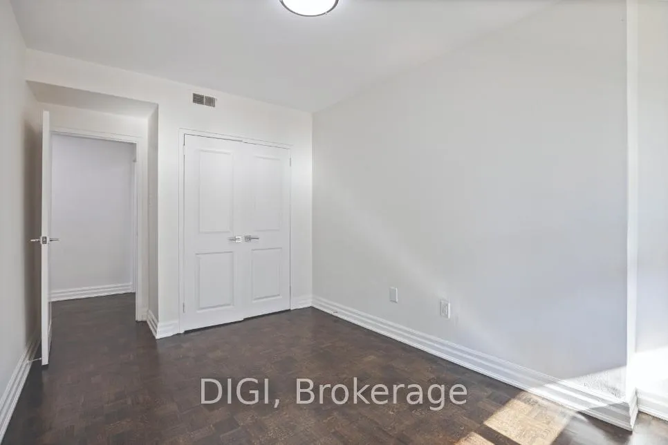 Photo 18 of Unit 701, 50 Prince Arthur Avenue, Toronto, The Annex — HOMEH