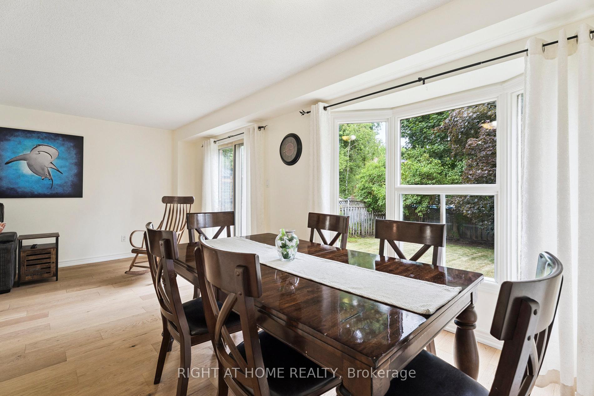 Photo 10 of 56 Sunbird Boulevard, Georgina, Keswick North — HOMEH