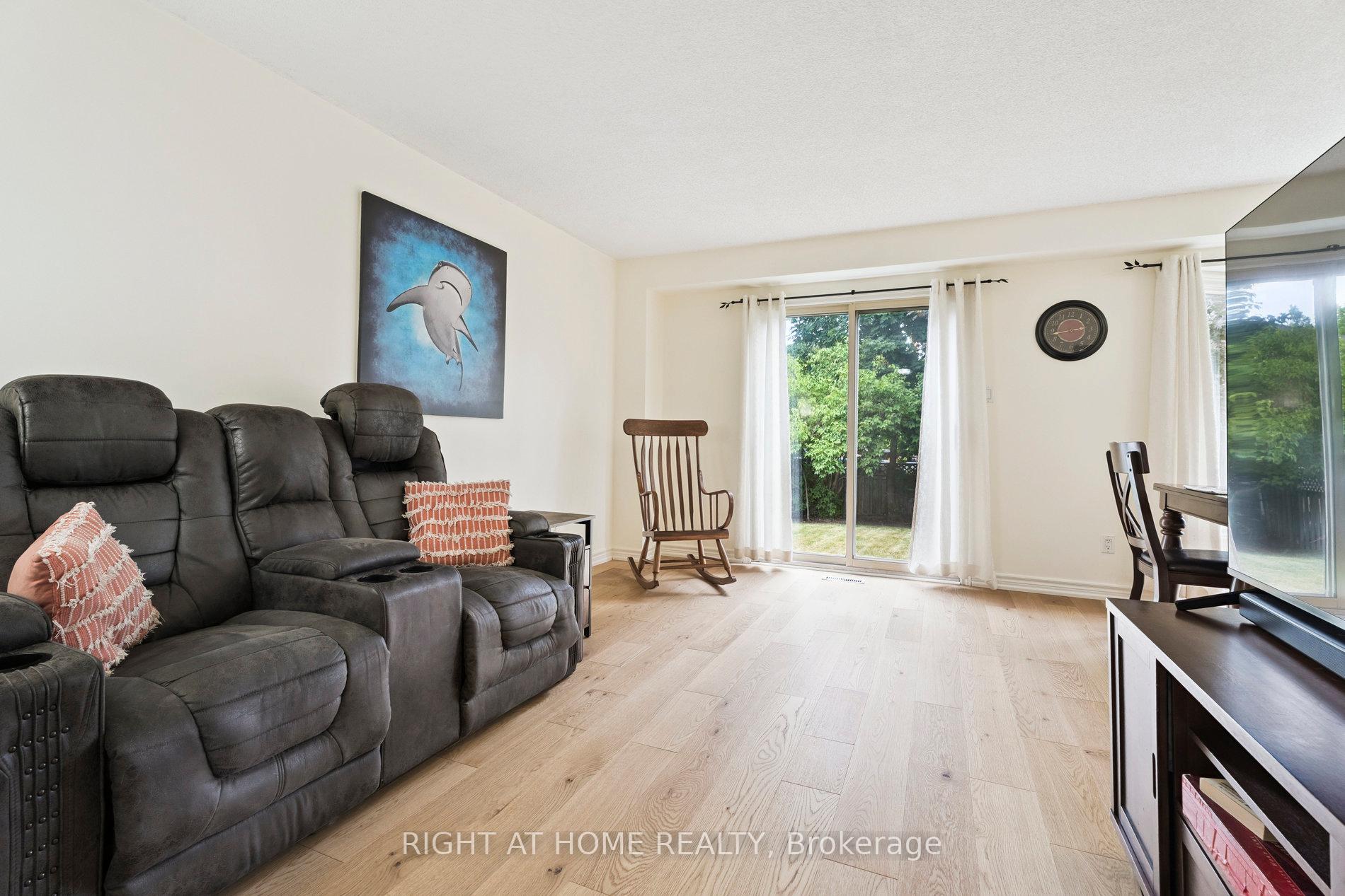 Photo 12 of 56 Sunbird Boulevard, Georgina, Keswick North — HOMEH