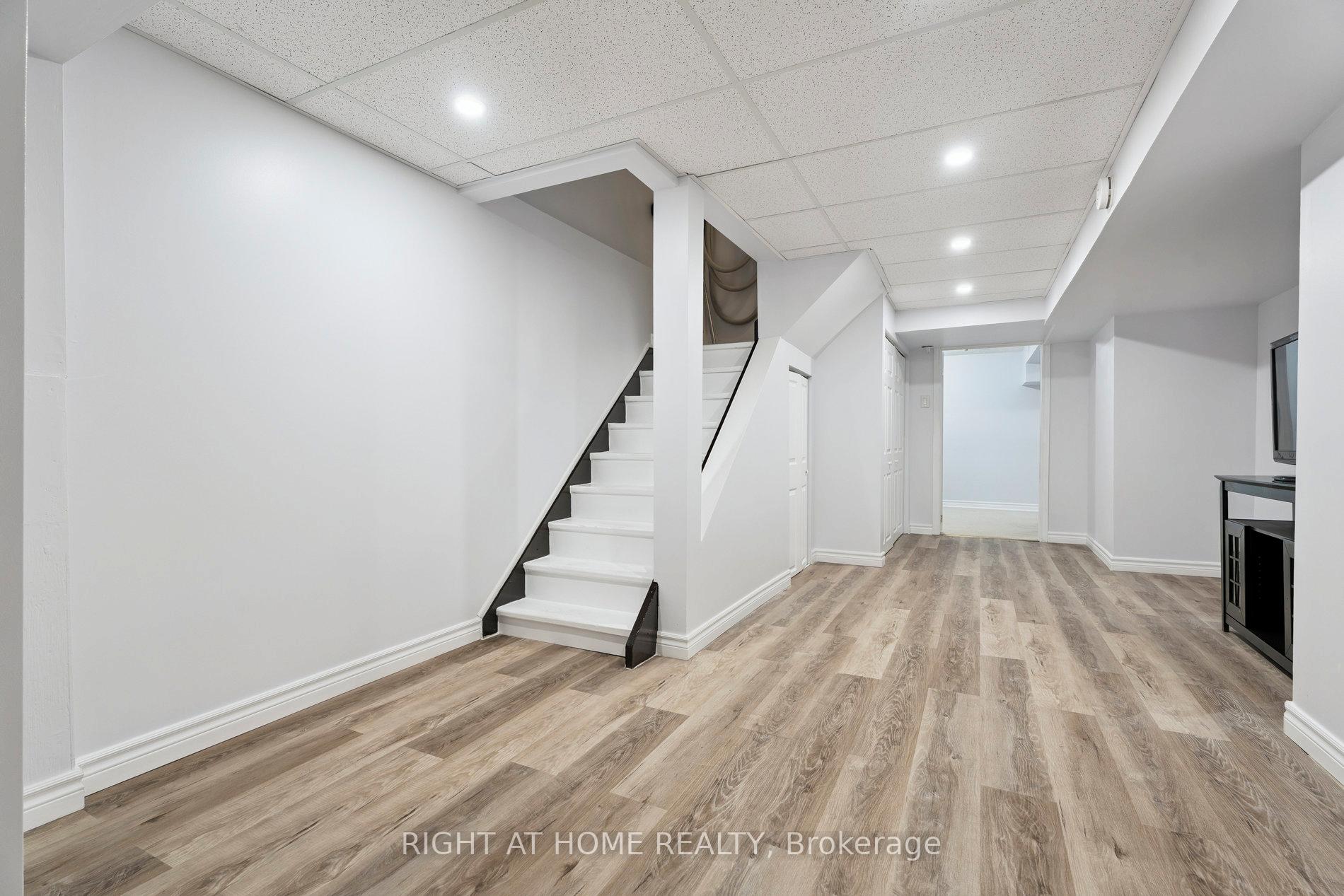 Photo 23 of 56 Sunbird Boulevard, Georgina, Keswick North — HOMEH
