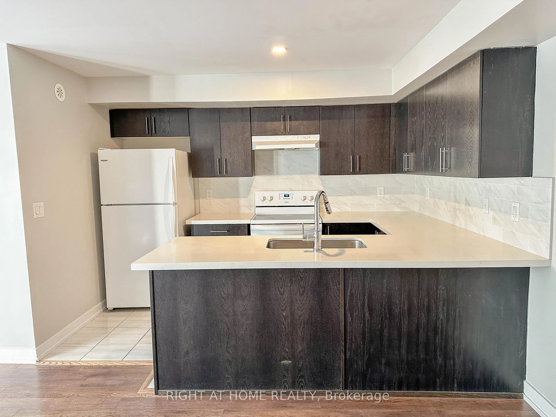 Photo 9 of Unit 105, 2 Dunsheath Way, Markham, Cornell — HOMEH