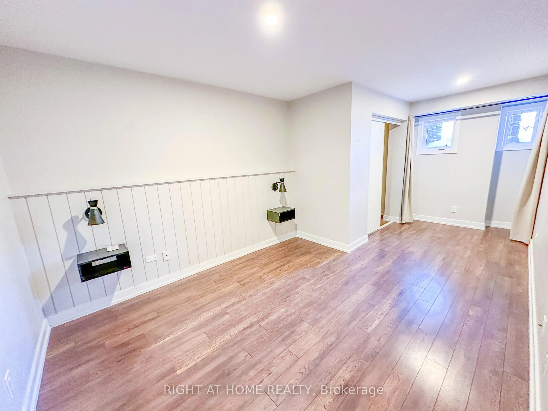 Photo 10 of Unit 105, 2 Dunsheath Way, Markham, Cornell — HOMEH