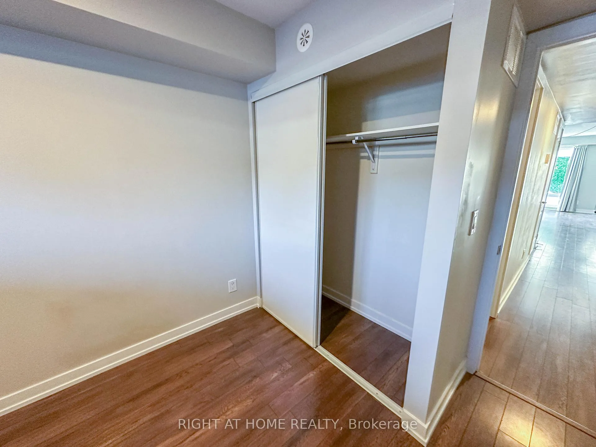 Photo 13 of Unit 105, 2 Dunsheath Way, Markham, Cornell — HOMEH