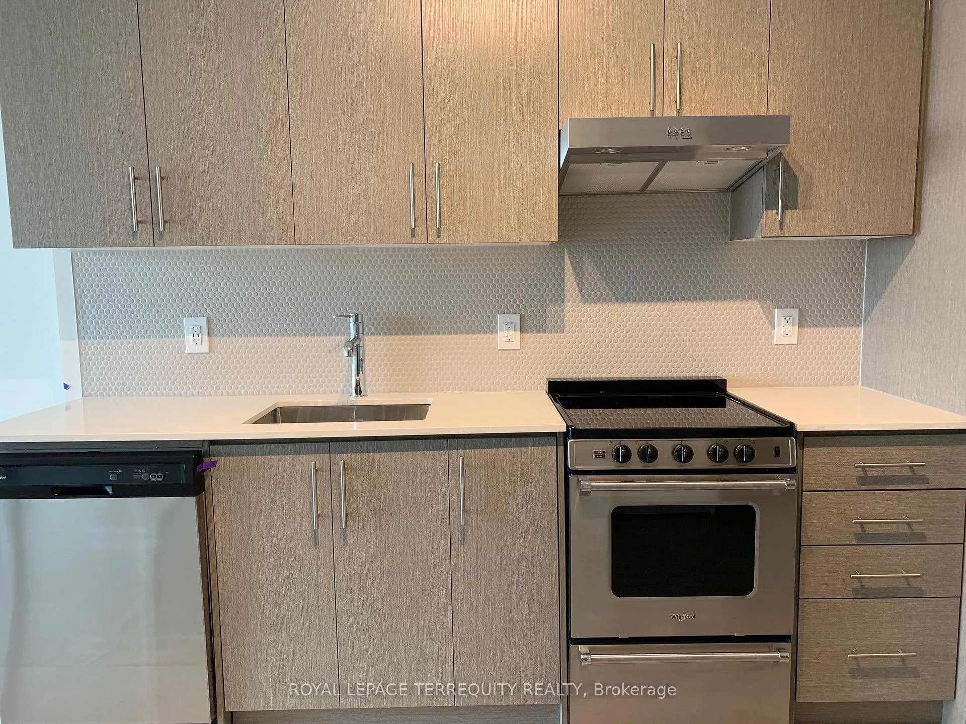 Photo 5 of Unit 1002, 212 King William Street E, Hamilton, Beasley — HOMEH