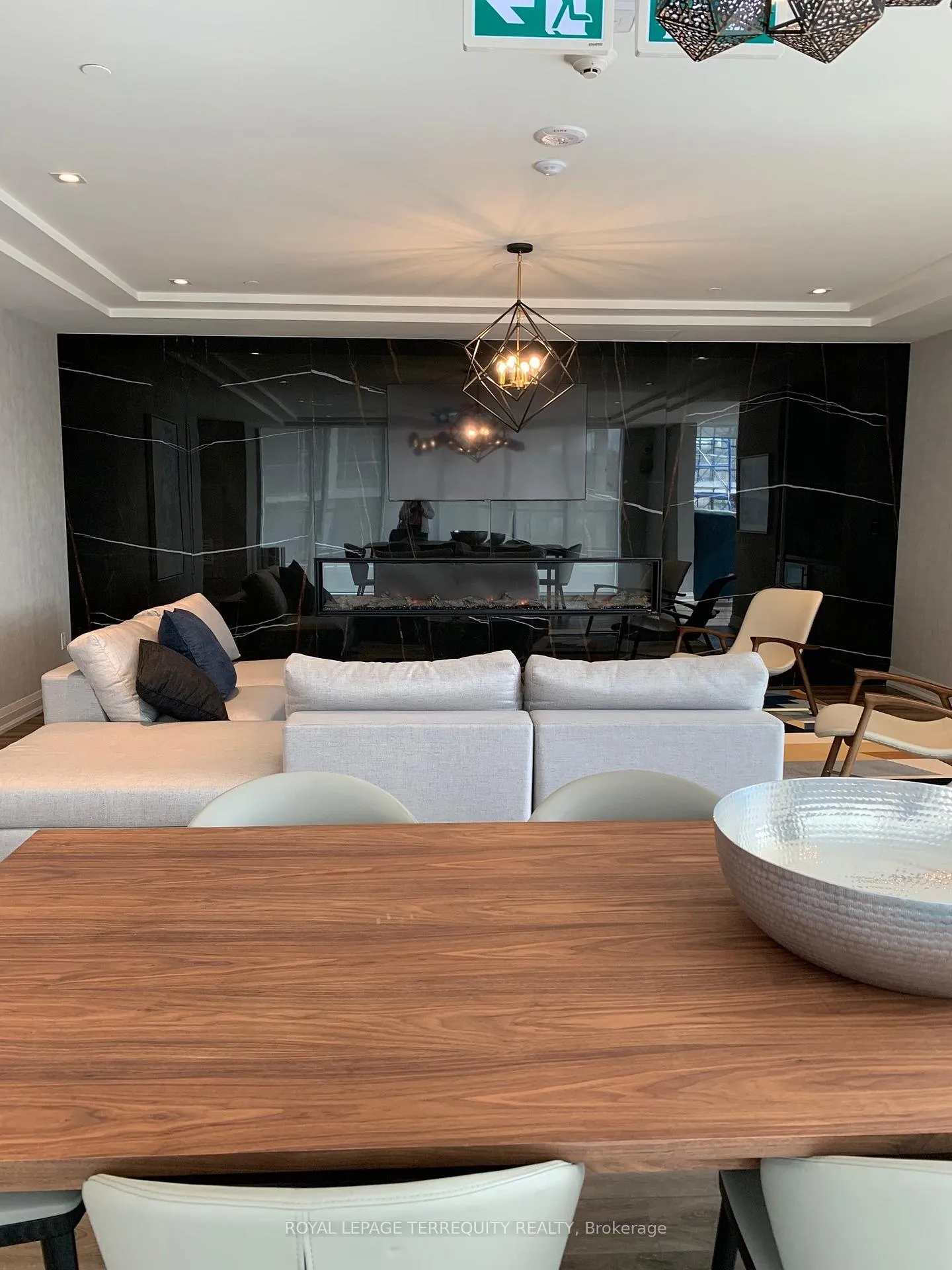 Photo 10 of Unit 1002, 212 King William Street E, Hamilton, Beasley — HOMEH