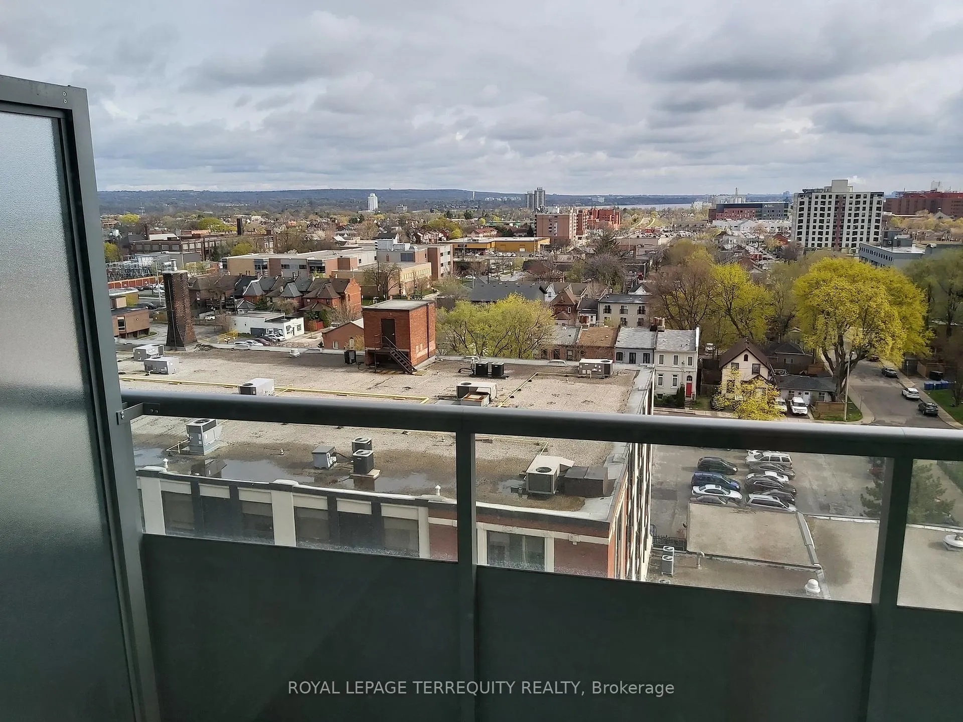 Photo 13 of Unit 1002, 212 King William Street E, Hamilton, Beasley — HOMEH