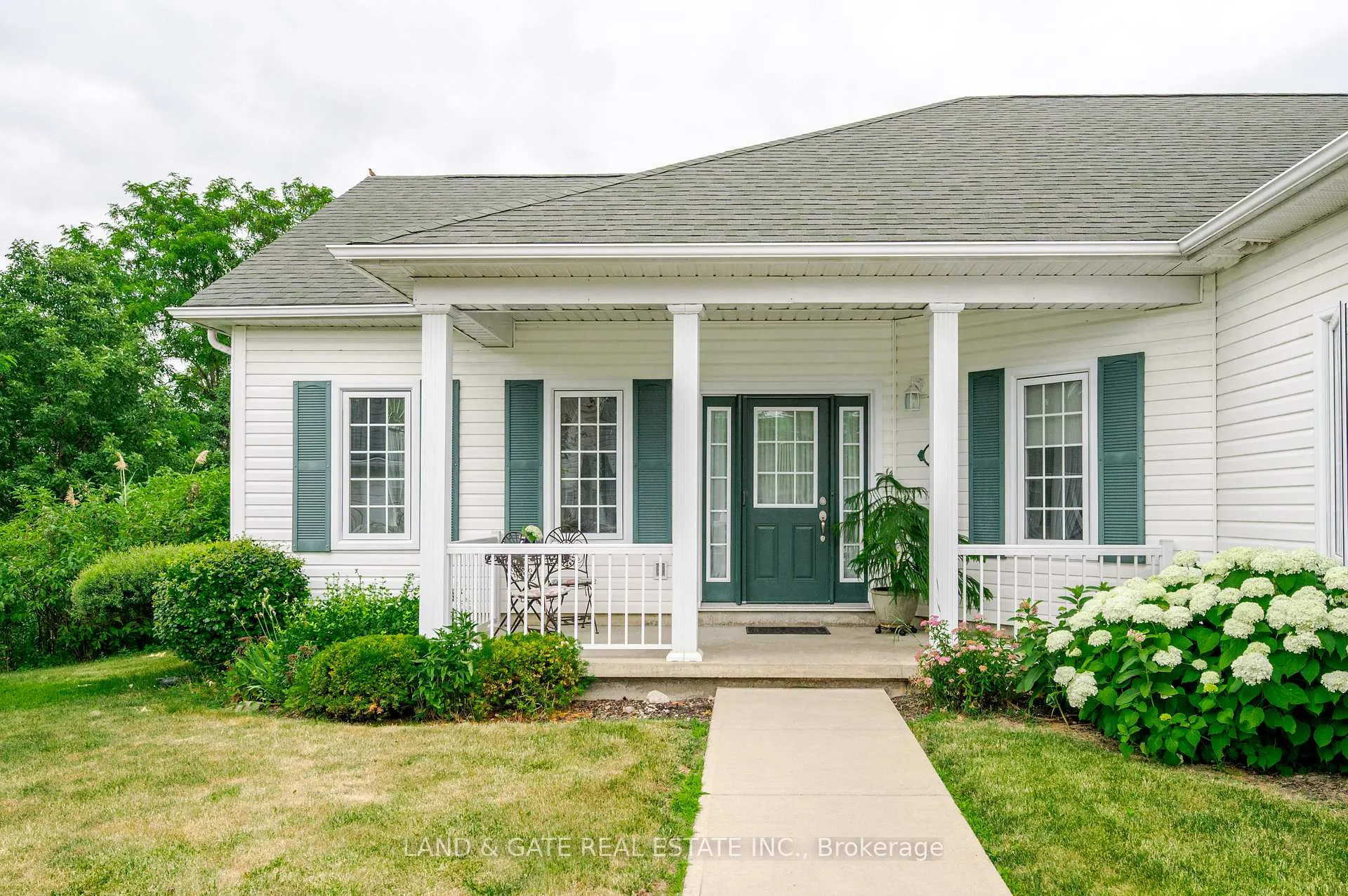 Front of Unit 503, 325 Densmore Road