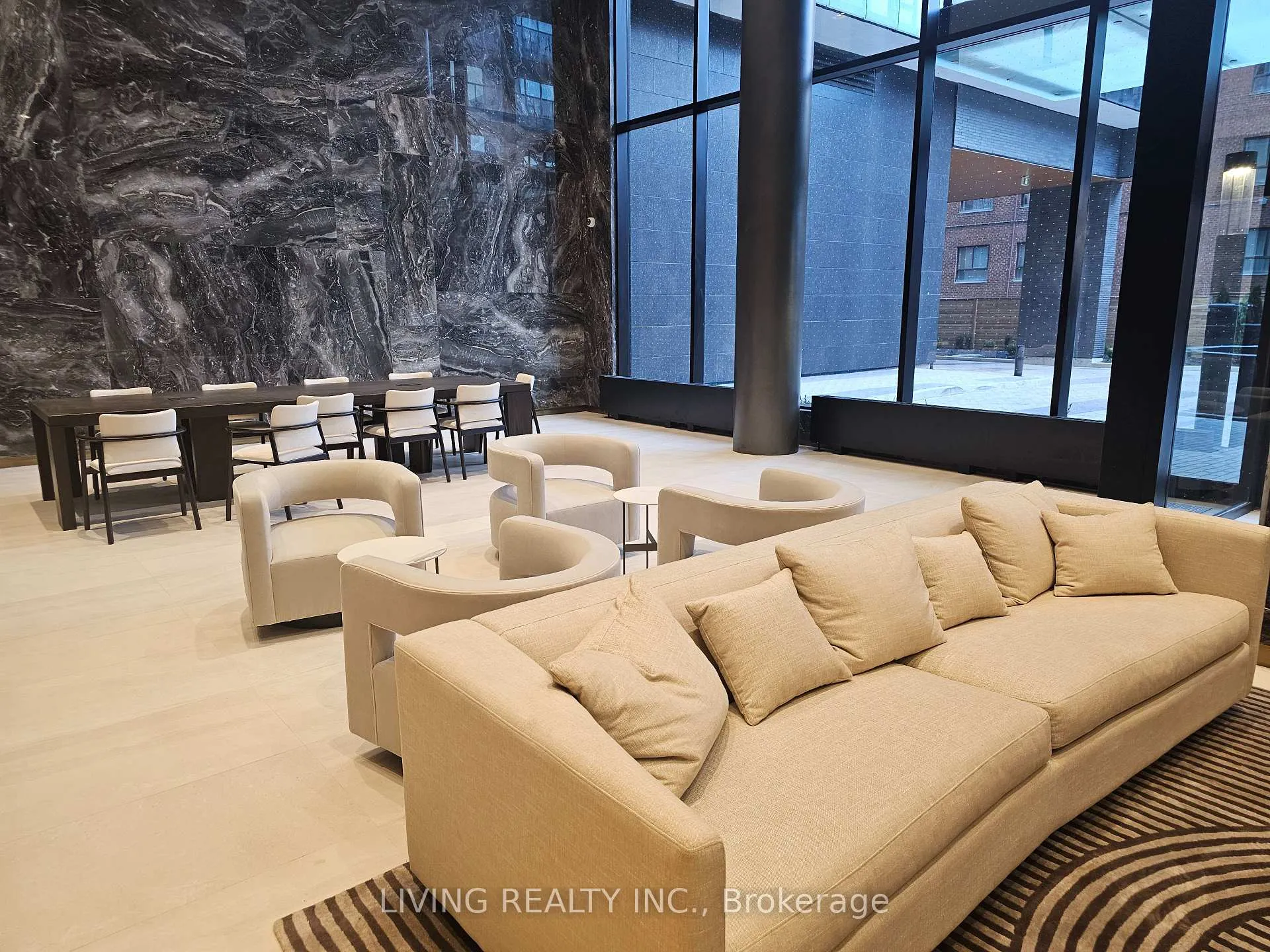 Photo 3 of Unit 1602, 127 Broadway Avenue, Toronto, Mount Pleasant West — HOMEH
