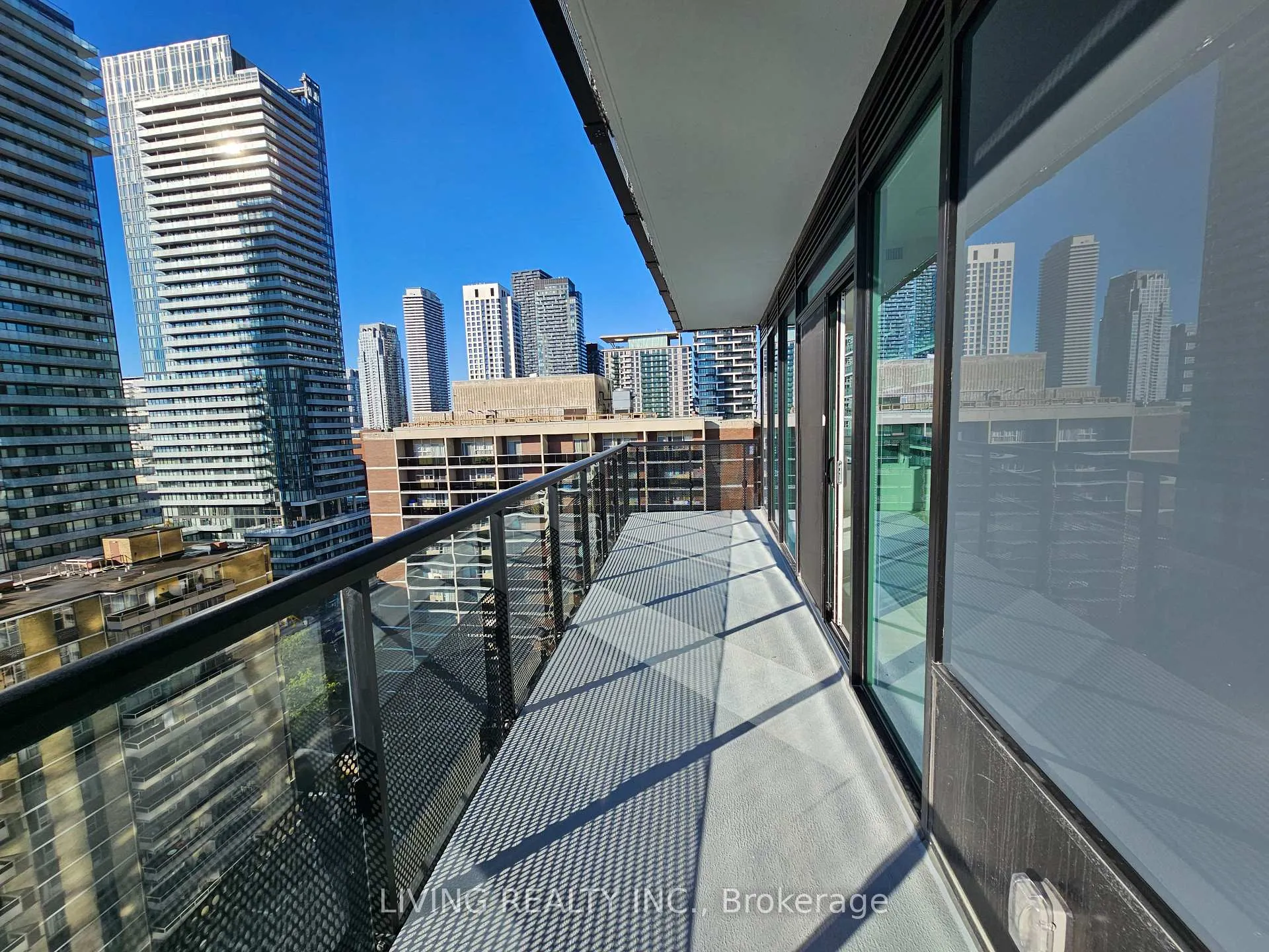 Photo 9 of Unit 1602, 127 Broadway Avenue, Toronto, Mount Pleasant West — HOMEH