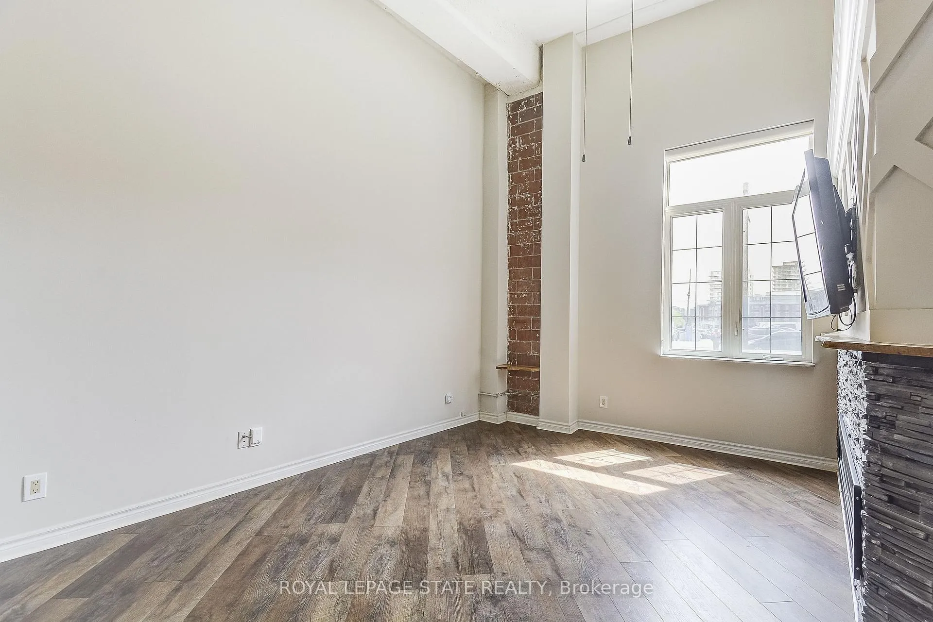 Photo 9 of Unit 110, 80 King William Street, Hamilton, Beasley — HOMEH