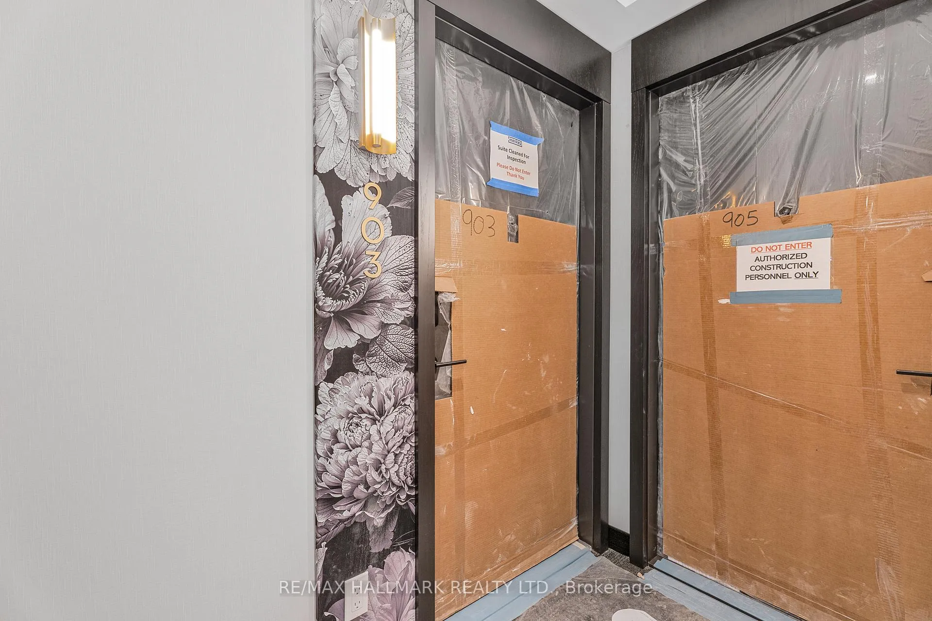 Photo 3 of Unit 903, 771 Yonge Street, Toronto, The Annex — HOMEH