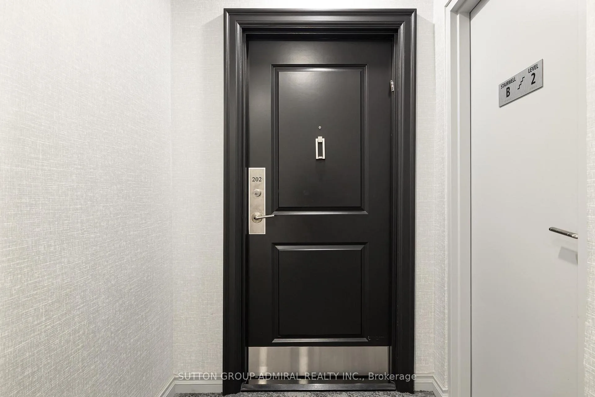 Photo 7 of Unit 202, 10 Prue Avenue, Toronto, Englemount-Lawrence — HOMEH