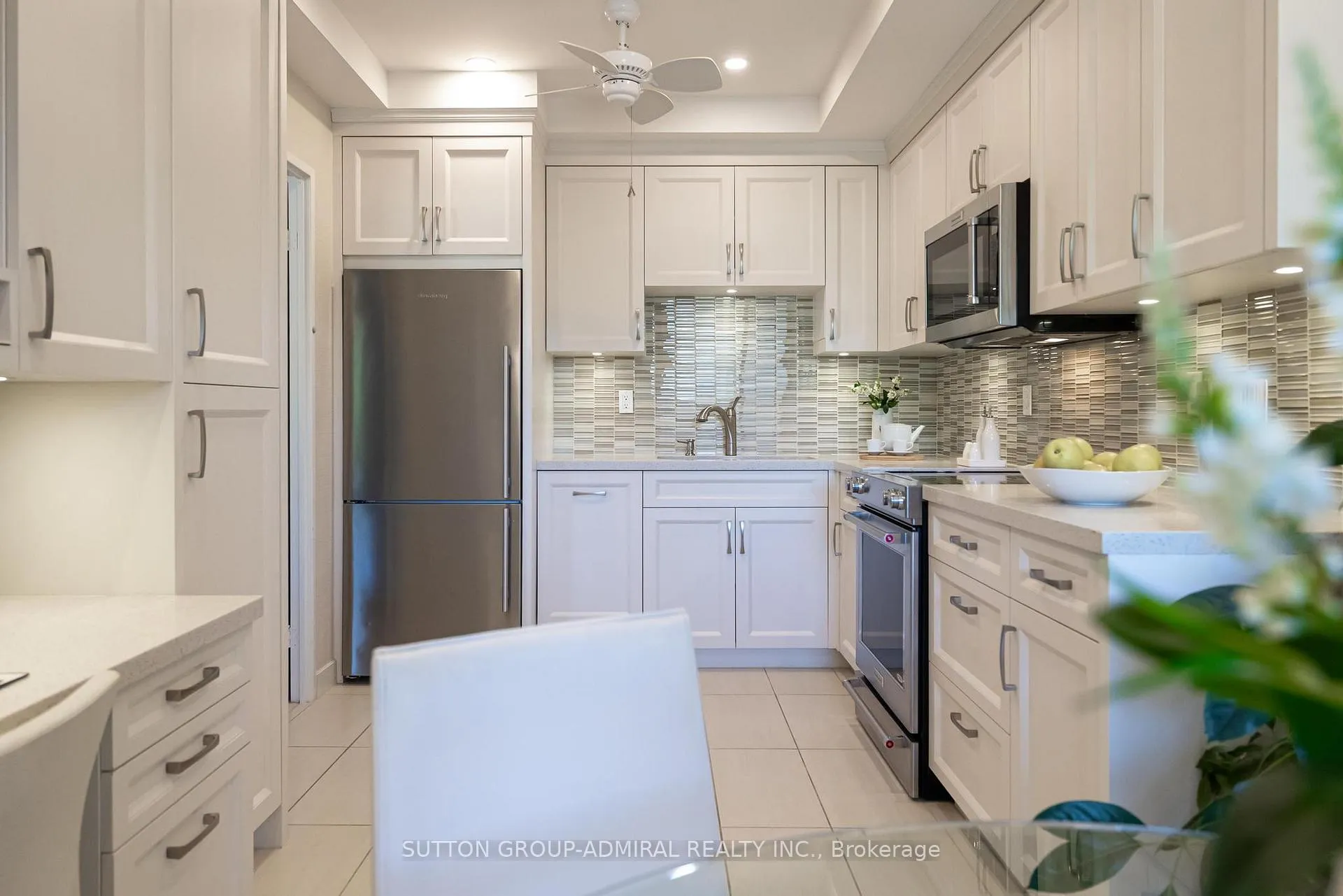 Photo 21 of Unit 202, 10 Prue Avenue, Toronto, Englemount-Lawrence — HOMEH