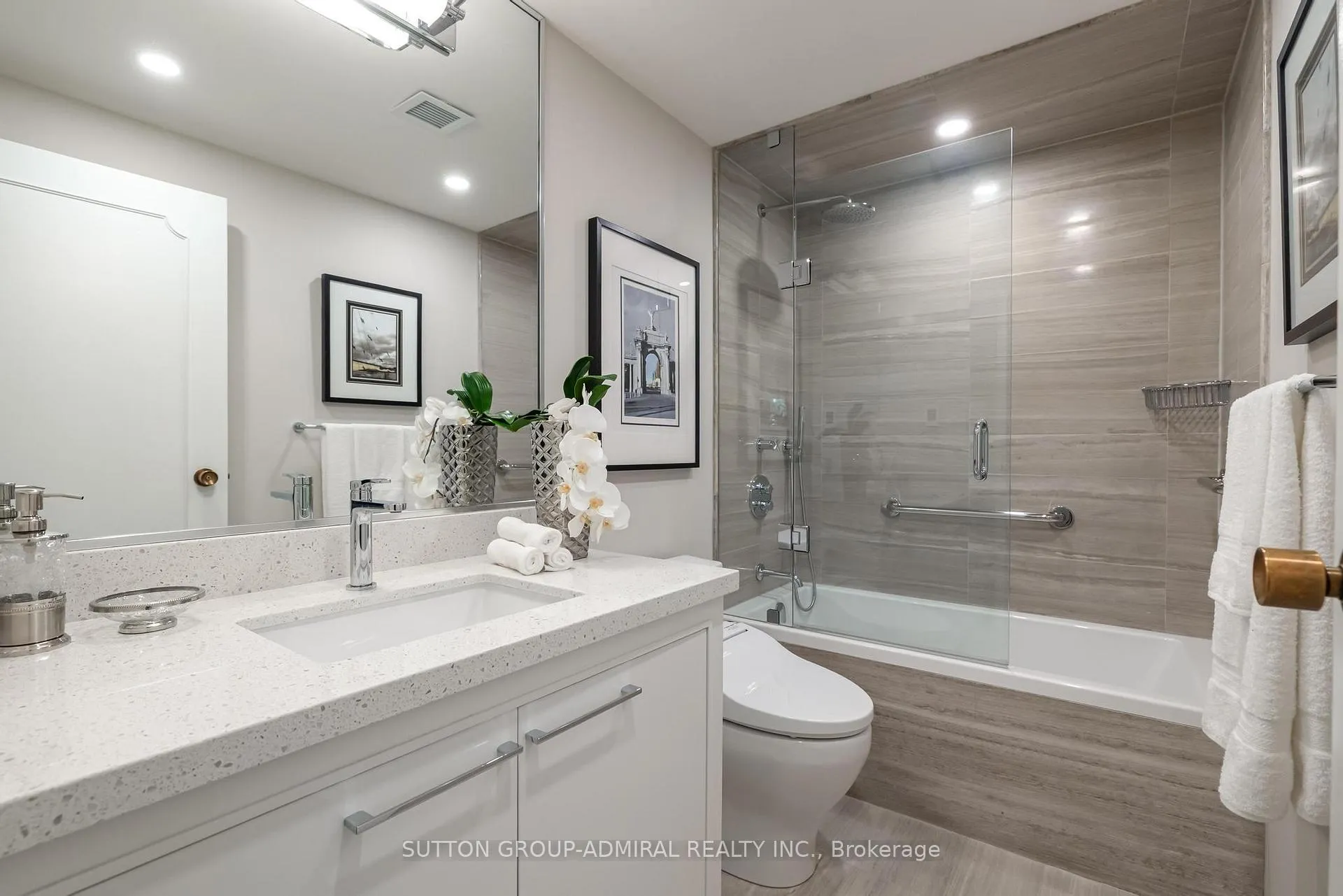 Photo 24 of Unit 202, 10 Prue Avenue, Toronto, Englemount-Lawrence — HOMEH
