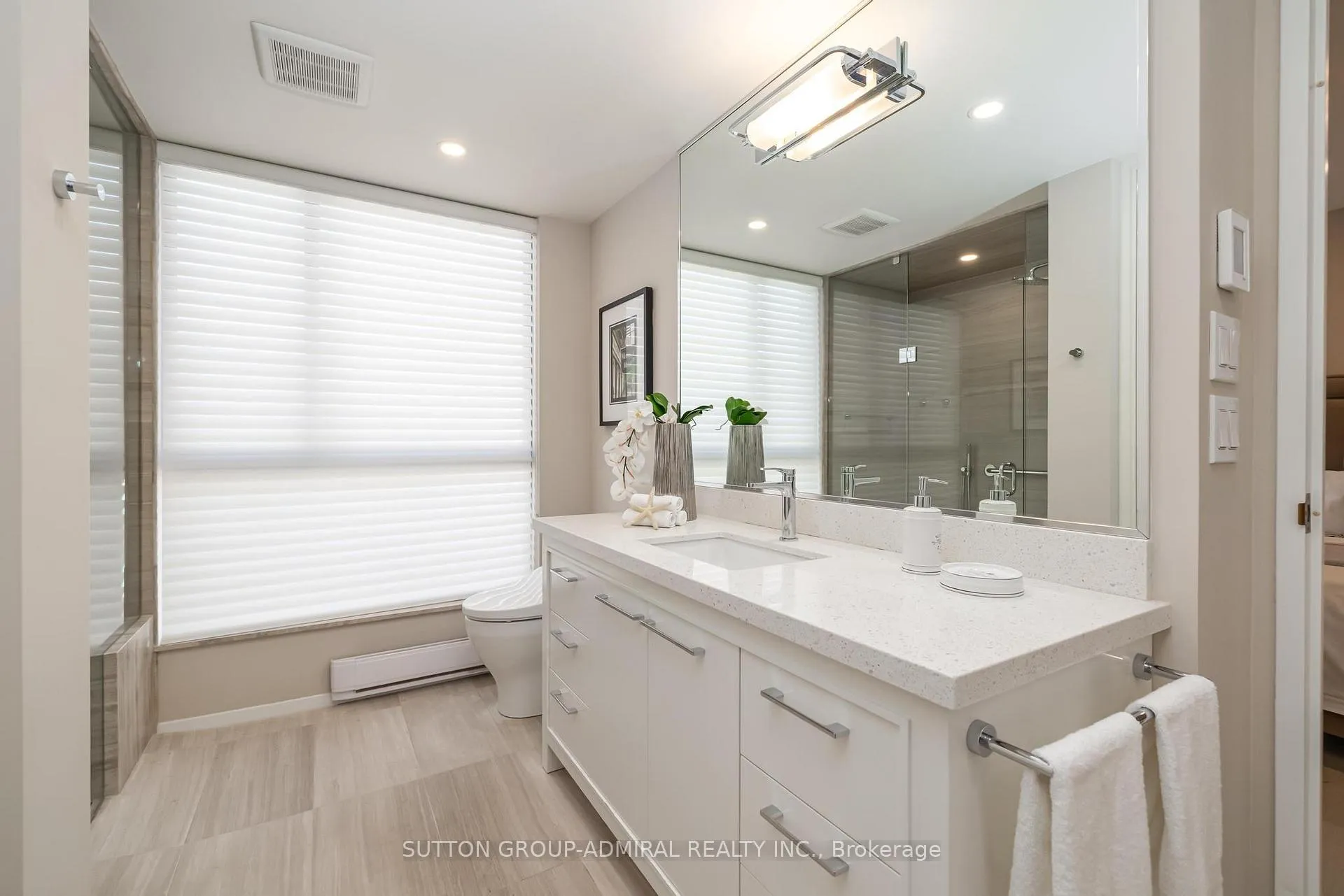 Photo 30 of Unit 202, 10 Prue Avenue, Toronto, Englemount-Lawrence — HOMEH