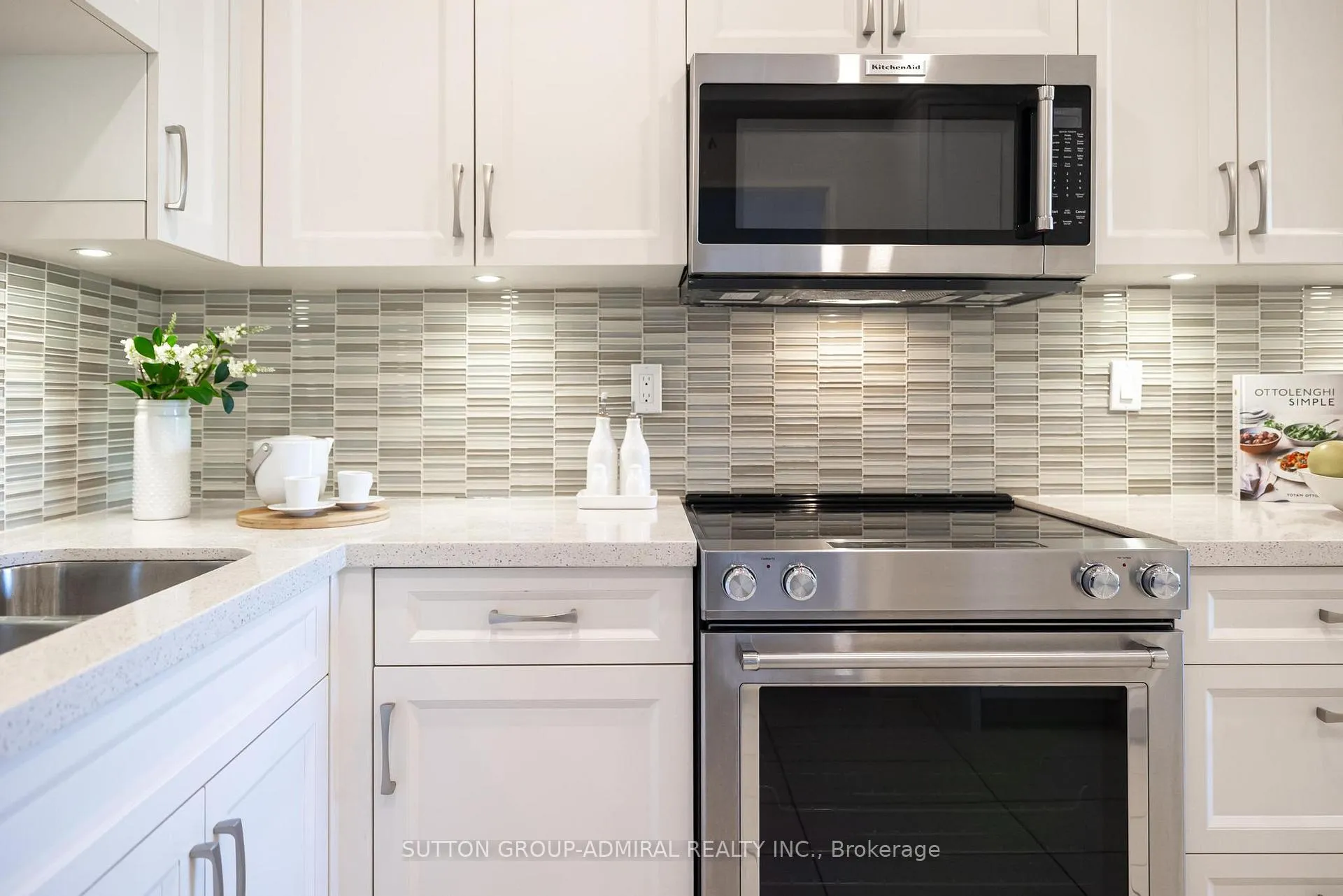 Photo 43 of Unit 202, 10 Prue Avenue, Toronto, Englemount-Lawrence — HOMEH