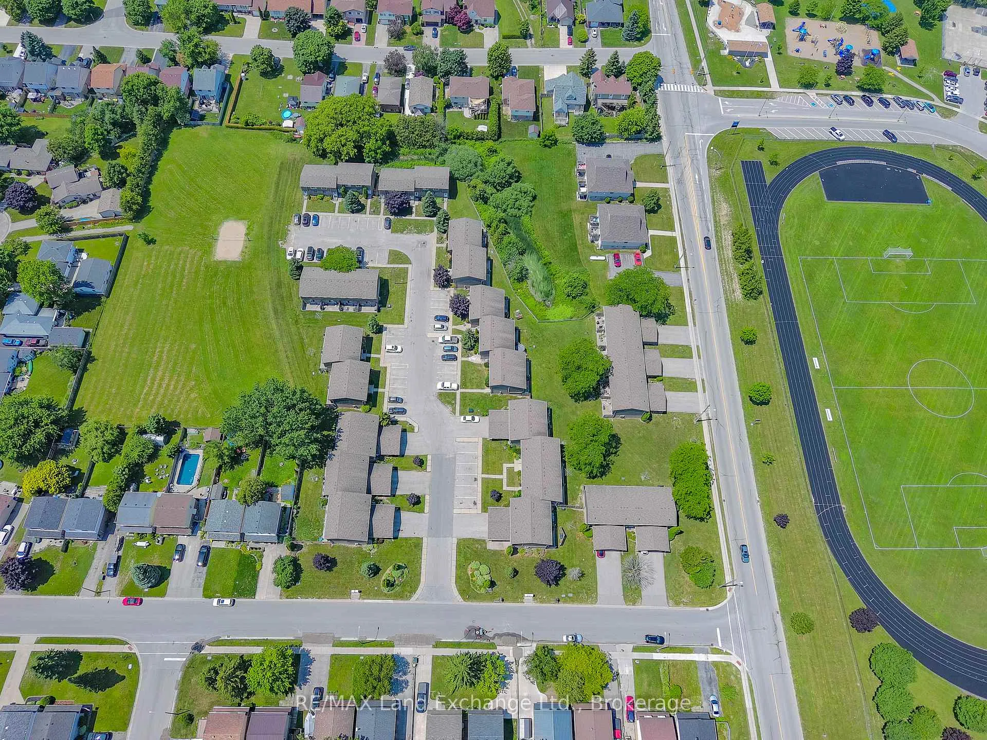 Photo 27 of 866 Walsh Street, Kincardine — HOMEH