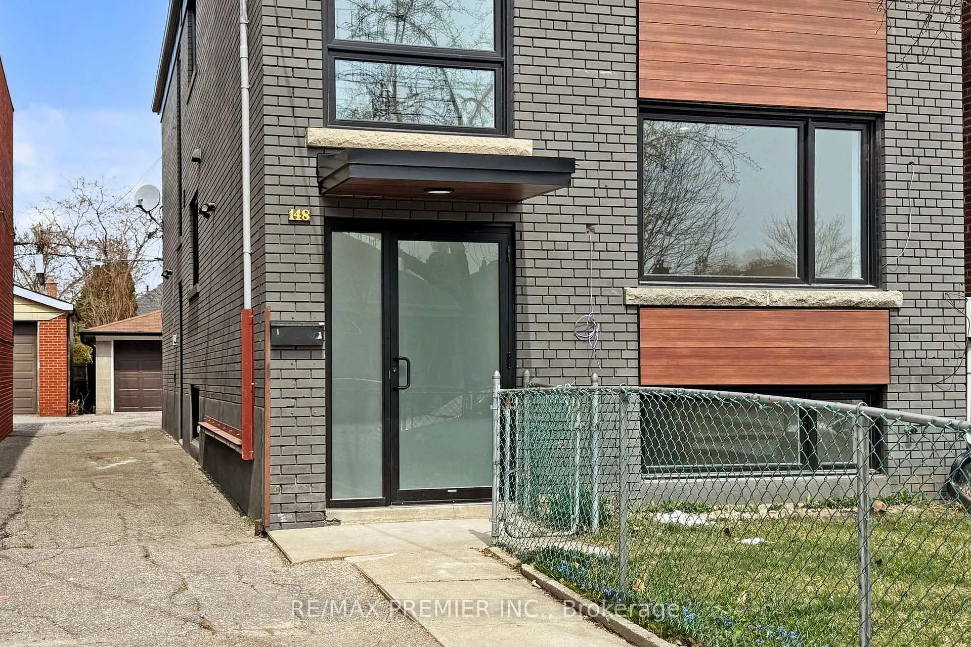Front of Unit 1 (Main), 148 Lambton Avenue