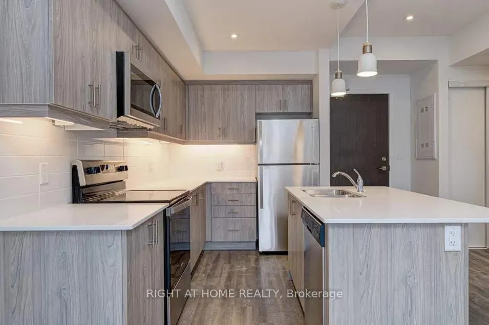 Photo 2 of Unit 312, 16 Markle Crescent, Hamilton, Ancaster — HOMEH
