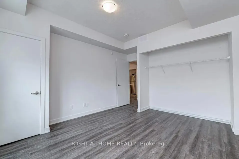 Photo 3 of Unit 312, 16 Markle Crescent, Hamilton, Ancaster — HOMEH