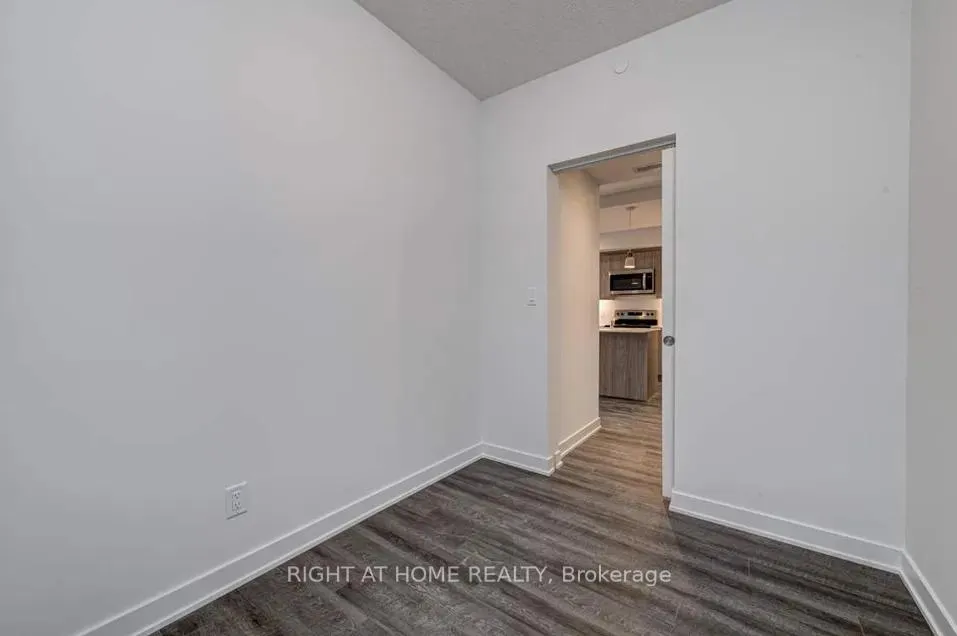 Photo 13 of Unit 312, 16 Markle Crescent, Hamilton, Ancaster — HOMEH