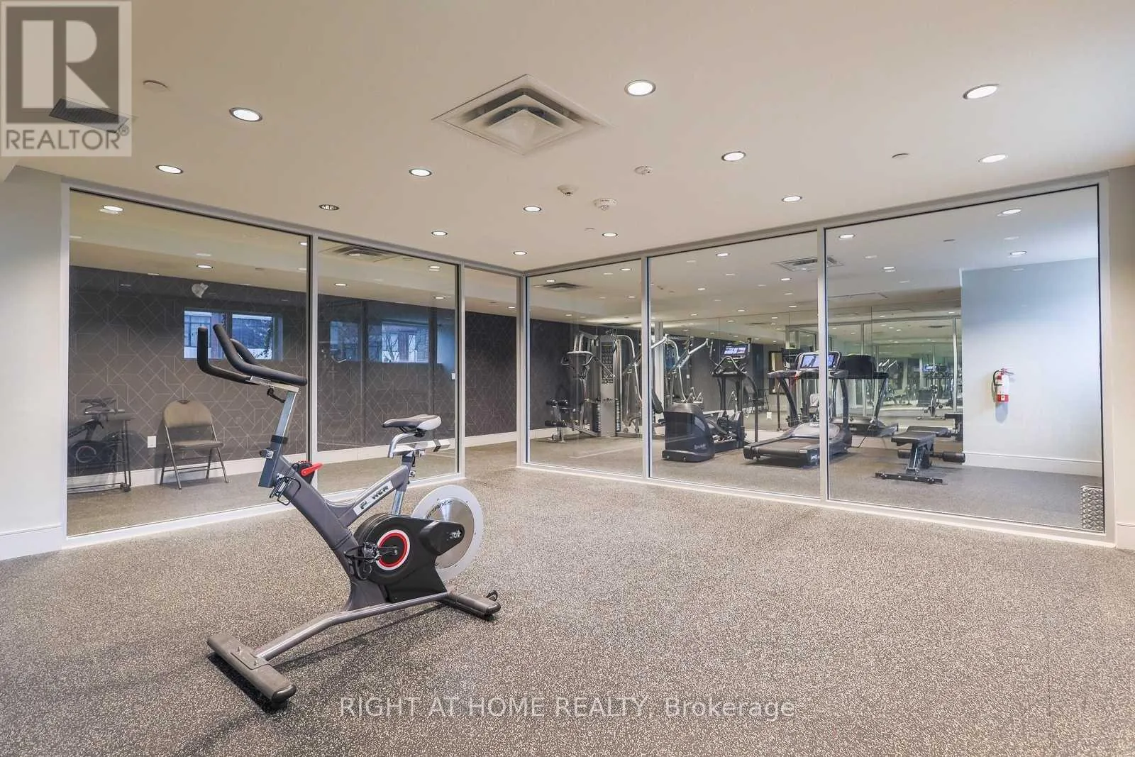 Photo 17 of Unit 312, 16 Markle Crescent, Hamilton, Ancaster — HOMEH