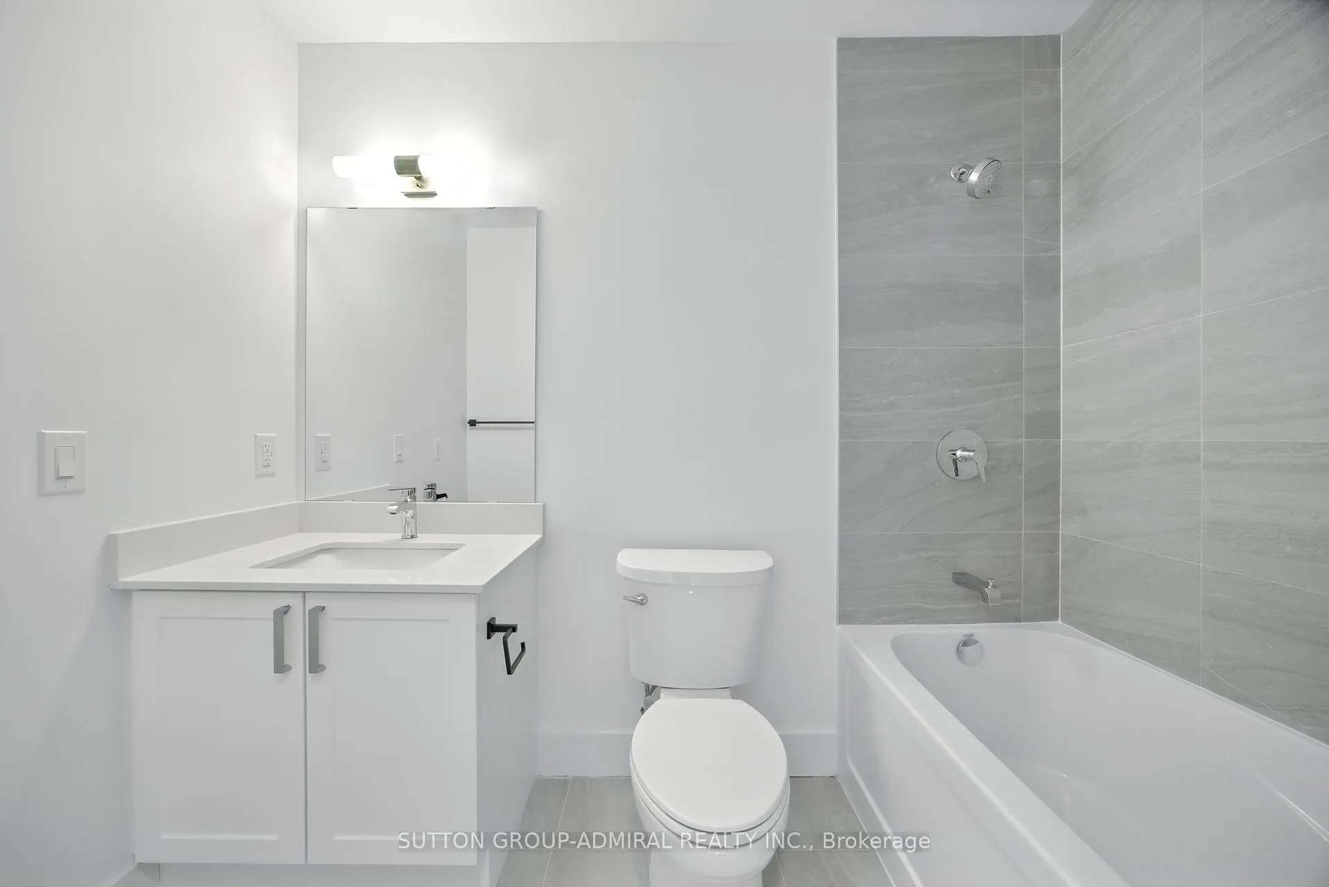 Photo 11 of Unit 1420, 2782 Barton Street E, Hamilton, Grayside — HOMEH