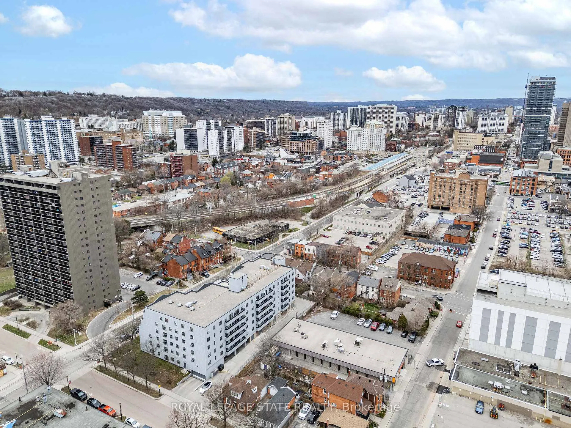 Photo 23 of Unit 309, 175 Hunter Street E, Hamilton, Corktown — HOMEH