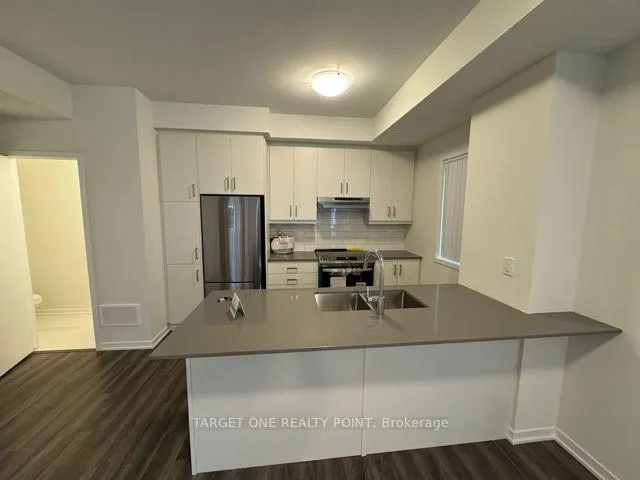Photo 5 of Unit 357, 100 Honeycrisp Crescent, Vaughan, Vaughan Corporate Centre — HOMEH
