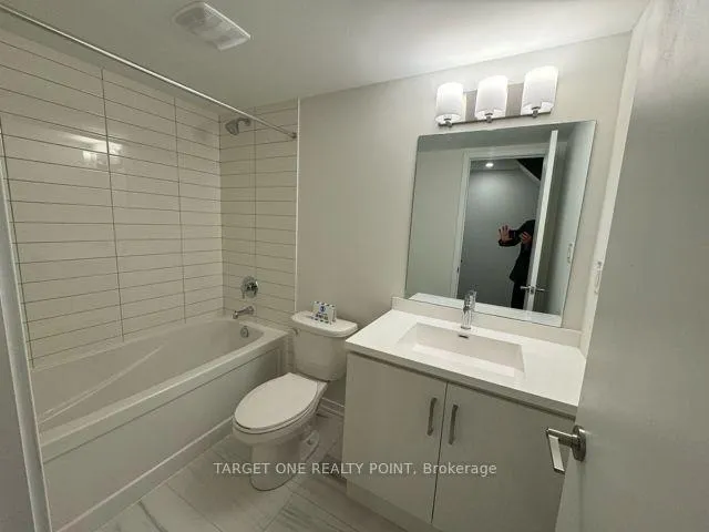 Photo 9 of Unit 357, 100 Honeycrisp Crescent, Vaughan, Vaughan Corporate Centre — HOMEH