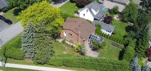 Photo 3 of 179 Orchard Drive, Hamilton, Ancaster — HOMEH